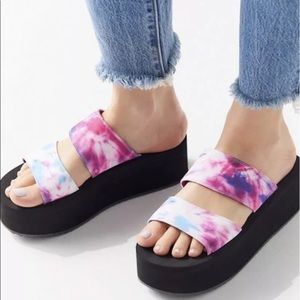 NWOT UO Ava Neoprene Platform Sandals